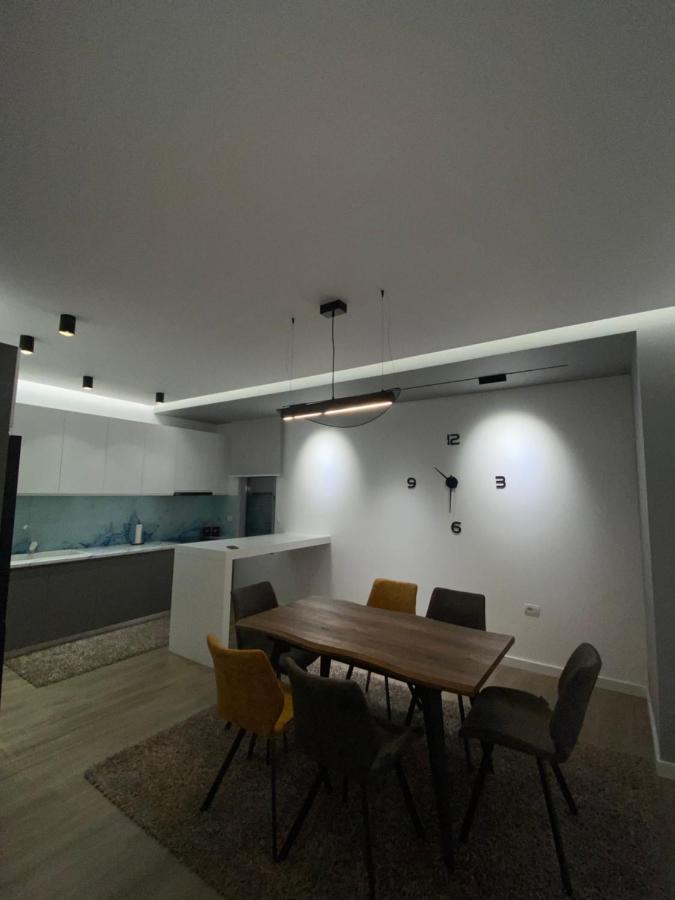 קורצ'ה Riar Apartaments מראה חיצוני תמונה